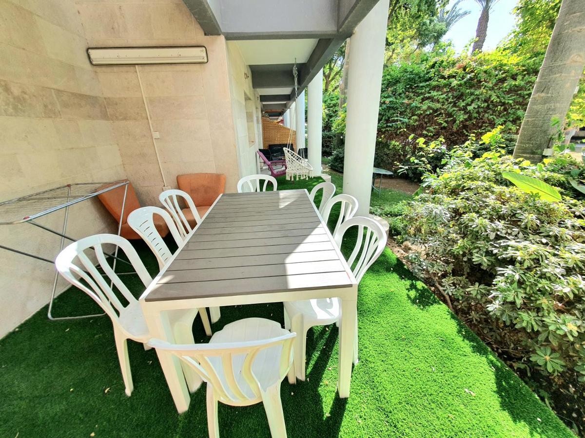 Barak Royal Suites 52 Garden - חמש דקות מהים ומהטיילת Eilat Buitenkant foto